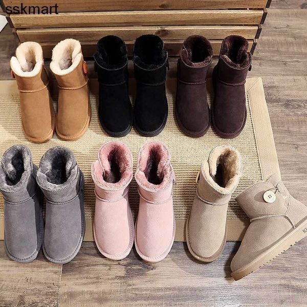 designer autumn and winter 2022 new cowhide snow boots women's short boots short tube classic short platform ankle boots snow boot, Black
designer autumn and winter 2022 new cowhide snow boots women's short boots short tube classic short platform ankle boots snow boot, Black
