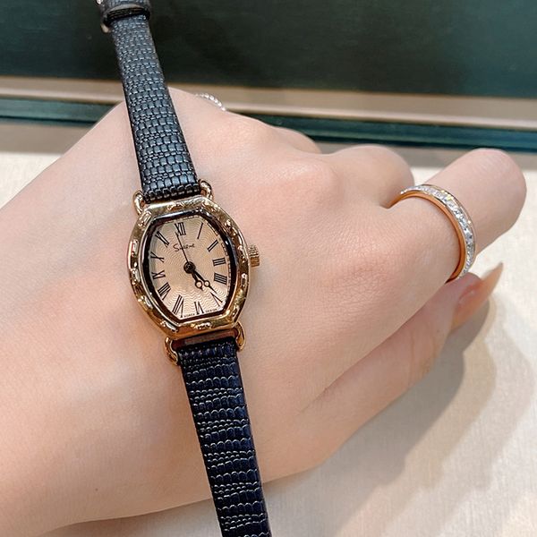 2021 new network red watch womens smalls wine bucket simple light luxury retro style students small ins style women watches-3, Slivery;brown
2021 new network red watch womens smalls wine bucket simple light luxury retro style students small ins style women watches-3, Slivery;brown
