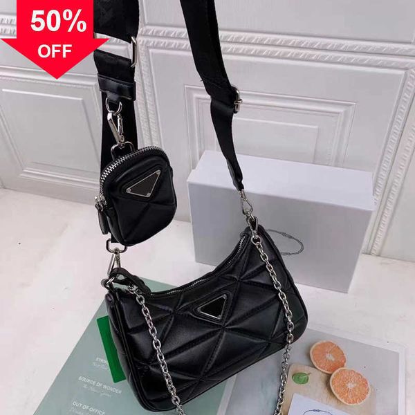 women's brands luxury handbag designer single shoulbag fashion bags chain portable diagonal cross bag nylon leather pack factory direct
women's brands luxury handbag designer single shoulbag fashion bags chain portable diagonal cross bag nylon leather pack factory direct