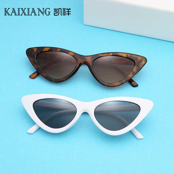 dezi sunglasses new cat's eye sunglasses fashion triangle small frame women's personalized, White;black
dezi sunglasses new cat's eye sunglasses fashion triangle small frame women's personalized, White;black