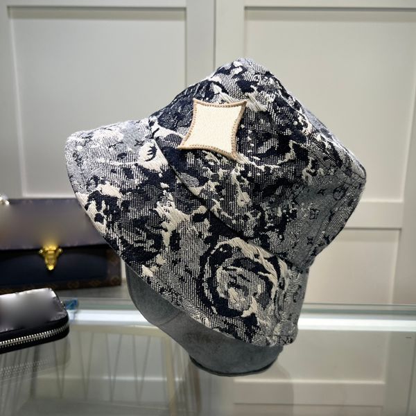 luxury designer bucket hats womens summer fishermans hat winter caps ladies trend all match sun cap mens sunscreen face mask cap mans basin, Blue;gray
luxury designer bucket hats womens summer fishermans hat winter caps ladies trend all match sun cap mens sunscreen face mask cap mans basin, Blue;gray