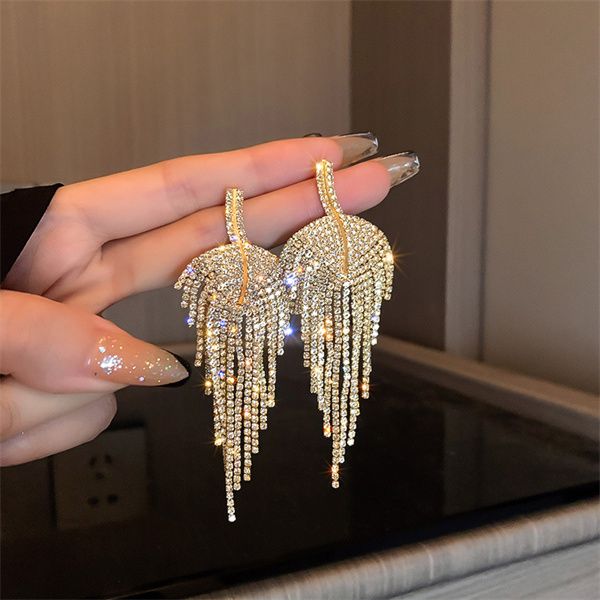 european and american diamond tassels dangle chandelier fashion niche personality earrings temperament versatile earrings ae475, Silver
european and american diamond tassels dangle chandelier fashion niche personality earrings temperament versatile earrings ae475, Silver