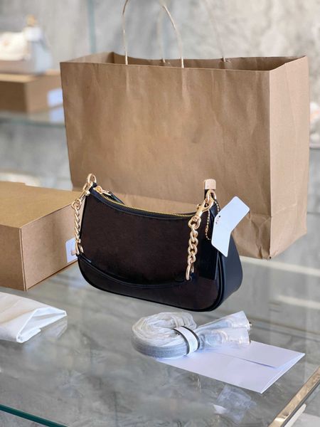 winter 2022 black shoulder bag crossbody bags fashion purse designer underarm bag luxury women tote classic printed metal chain
winter 2022 black shoulder bag crossbody bags fashion purse designer underarm bag luxury women tote classic printed metal chain