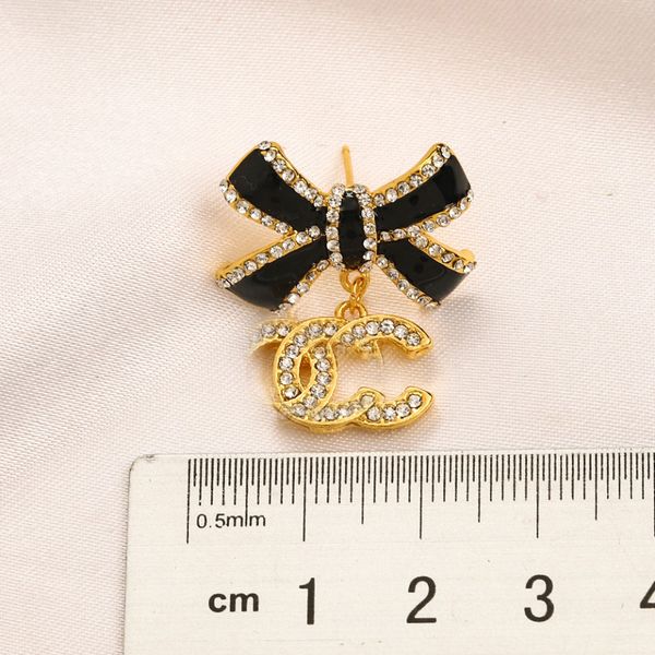 18k gold plated 925 silvrer luxury brand designers letters stud bowknot geometric famous women crystal rhinestone stainless steel earring we, Golden;silver
18k gold plated 925 silvrer luxury brand designers letters stud bowknot geometric famous women crystal rhinestone stainless steel earring we, Golden;silver