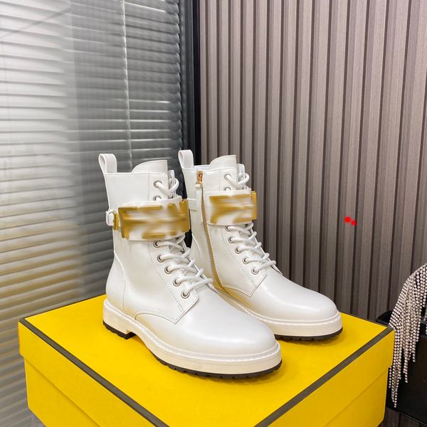 designer women boots martin desert leather boot flamingos love arrow medal real leathers coarse winter designers shoes with box size 35-40 -, Black
designer women boots martin desert leather boot flamingos love arrow medal real leathers coarse winter designers shoes with box size 35-40 -, Black