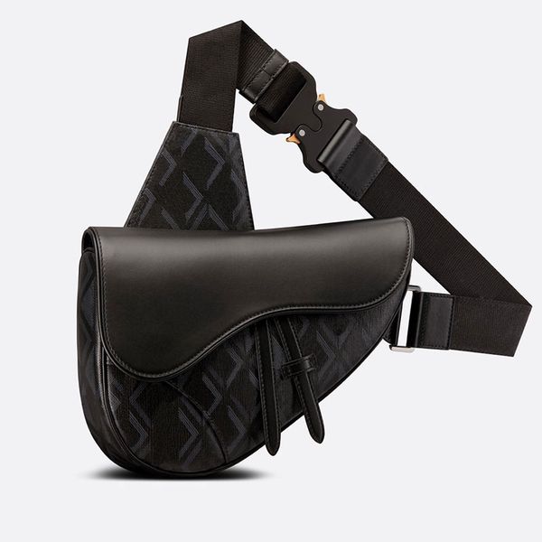 luxury quality designer bag classic burbrerys mens messenger bag stylish leather design duffle women crossbody bags
luxury quality designer bag classic burbrerys mens messenger bag stylish leather design duffle women crossbody bags