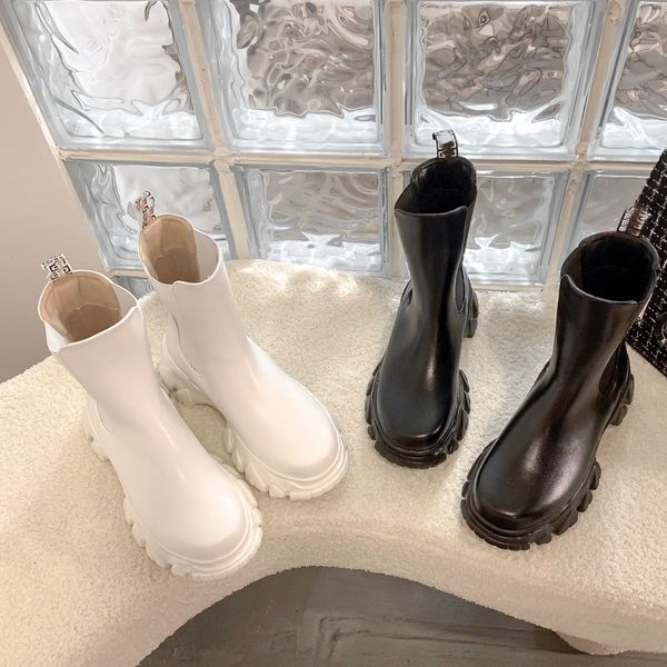 luxury brand designer 2022 new autumn and winter women's thick bottom muffin round head rubber band face leather short tube elastic cas, Black
luxury brand designer 2022 new autumn and winter women's thick bottom muffin round head rubber band face leather short tube elastic cas, Black