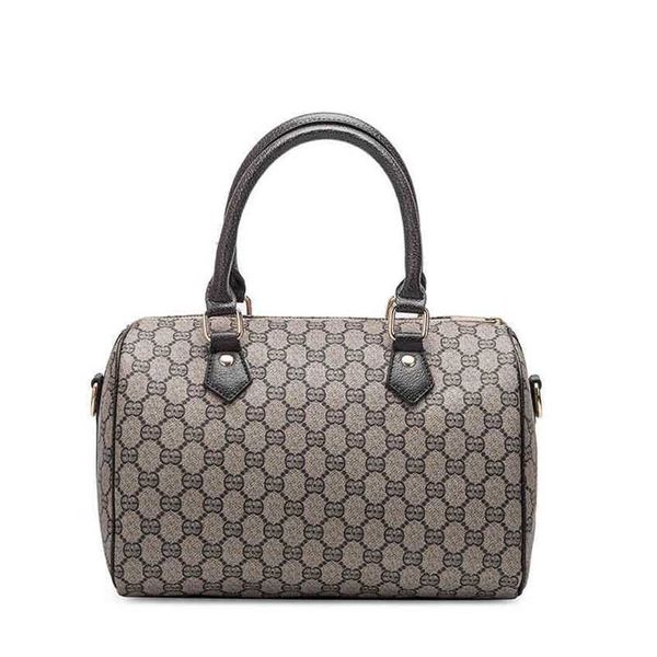 purses classic print handbag simple temperament pillow bag versatile one shoulder messenger bag for women
purses classic print handbag simple temperament pillow bag versatile one shoulder messenger bag for women