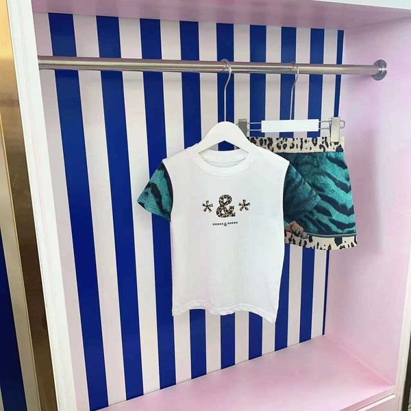 high end children's summer clothing girls' cotton round neck tshirt leopard print design skirt two piece party dress g220810, White 
high end children's summer clothing girls' cotton round neck tshirt leopard print design skirt two piece party dress g220810, White