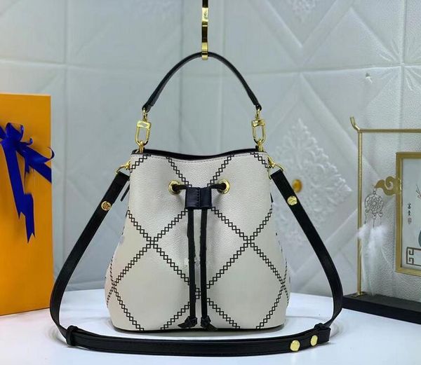 designer gradient bucket bags handbag purses genuine leather brand letter clutch purse clutch purse womens messenger crossbody shoulder bag
designer gradient bucket bags handbag purses genuine leather brand letter clutch purse clutch purse womens messenger crossbody shoulder bag