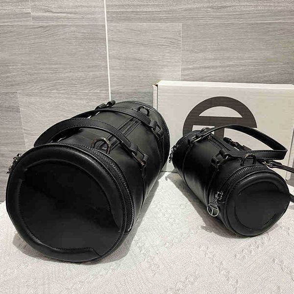 shopping bags cross body tote new bag trendy women's commuter bag leather cylinder black women's messenger bag niche wallet 0921 
shopping bags cross body tote new bag trendy women's commuter bag leather cylinder black women's messenger bag niche wallet 0921