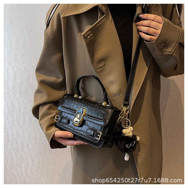 hbag small light luxury portable small square bag autumn and winter 2022 high-end single backpack fashion solid color simple
hbag small light luxury portable small square bag autumn and winter 2022 high-end single backpack fashion solid color simple