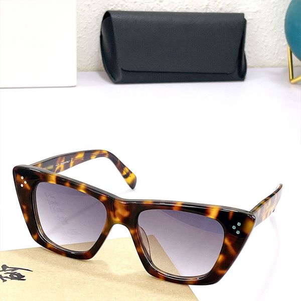new fashion sunglasses for men and women cl4s187s candy color square uv400 radiation protective sunglasses, White;black 
new fashion sunglasses for men and women cl4s187s candy color square uv400 radiation protective sunglasses, White;black