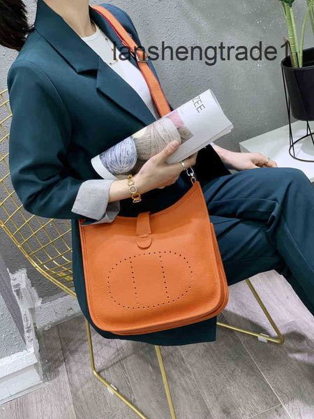 hollowed herme out 2022 evelyn women's bag head leather crossbody mini luxuryss designerss bagss vhba
hollowed herme out 2022 evelyn women's bag head leather crossbody mini luxuryss designerss bagss vhba