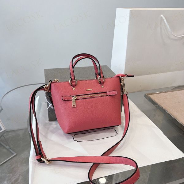 mini crossbody designer bags for womens cute shoulder bag small totes luxurys handbags girls christmas presents with box
mini crossbody designer bags for womens cute shoulder bag small totes luxurys handbags girls christmas presents with box