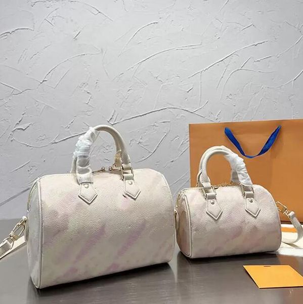 boston bags women shoulder bags pillow shopping bag large capacity totes leather double handles gradient embossed letters detachable long 20
boston bags women shoulder bags pillow shopping bag large capacity totes leather double handles gradient embossed letters detachable long 20