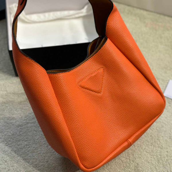 evening bags totes prabag tote women luxury lightweight vegetable basket designers leather handbag messenger purse 221020
evening bags totes prabag tote women luxury lightweight vegetable basket designers leather handbag messenger purse 221020