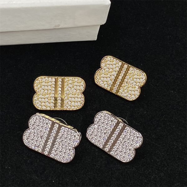 stud luxurys designer womens earring fashion mens bb jewelry formal shine diamond pendant hoop ear rings wedding partys t230804, Golden;silver
stud luxurys designer womens earring fashion mens bb jewelry formal shine diamond pendant hoop ear rings wedding partys t230804, Golden;silver
