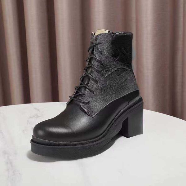 brand boots designer design short lace-up shoes classic women 's thick sole keep warm in winter fashion autumn and winter size 35-43, Black
brand boots designer design short lace-up shoes classic women 's thick sole keep warm in winter fashion autumn and winter size 35-43, Black