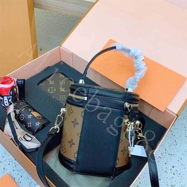 2022 luxury designers shoulder bags women's bags rich barrels real leather classic handbags purse wallet card holder ribbon crossbody b
2022 luxury designers shoulder bags women's bags rich barrels real leather classic handbags purse wallet card holder ribbon crossbody b