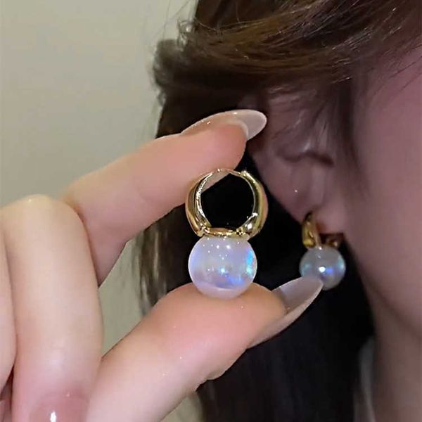 luxurious style pearl ear buckle earrings with small design sense high grade earrings fashion, Golden
luxurious style pearl ear buckle earrings with small design sense high grade earrings fashion, Golden