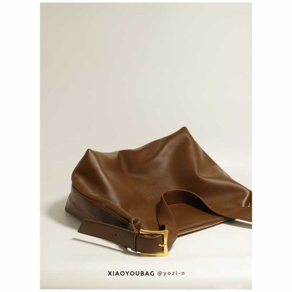 handbag fashionable fashion soft collapse extremely simple shoulder handheld big women's large capacity crossbody bag
handbag fashionable fashion soft collapse extremely simple shoulder handheld big women's large capacity crossbody bag
