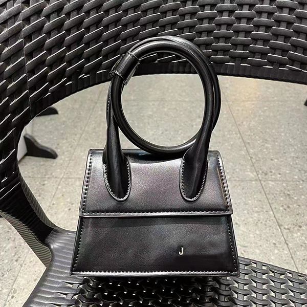 stylish buckle handle handbags women bag adjustable sports underarm bags ladies crossbody handbags
stylish buckle handle handbags women bag adjustable sports underarm bags ladies crossbody handbags