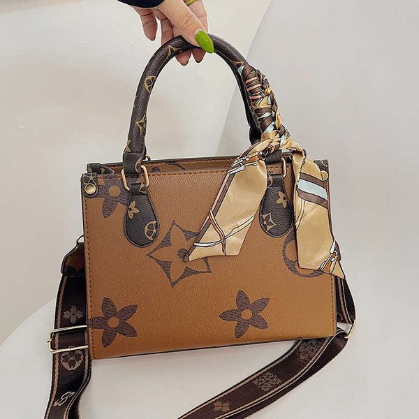handbag autumn 2022 one shoulder crossbody square urban simple internet red trend korean small fragrant women's bag
handbag autumn 2022 one shoulder crossbody square urban simple internet red trend korean small fragrant women's bag