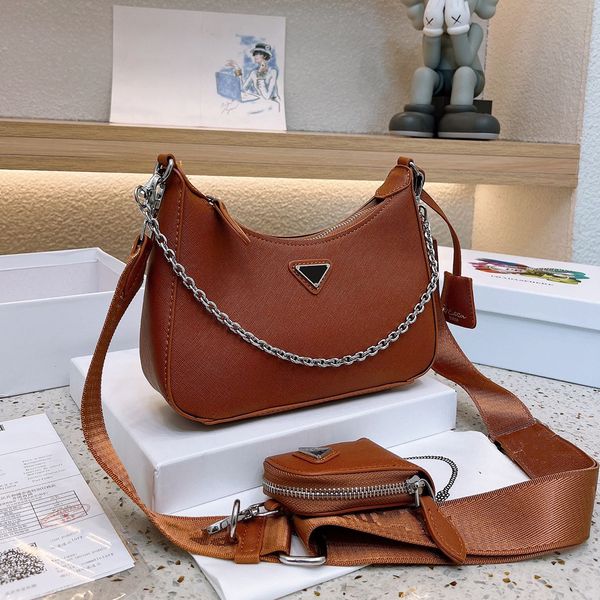 classic re-edition hobo shoulder bags handbags italy brand nylon women chain fashion triangle sign crossbody bag luxury designer bag with pa
classic re-edition hobo shoulder bags handbags italy brand nylon women chain fashion triangle sign crossbody bag luxury designer bag with pa
