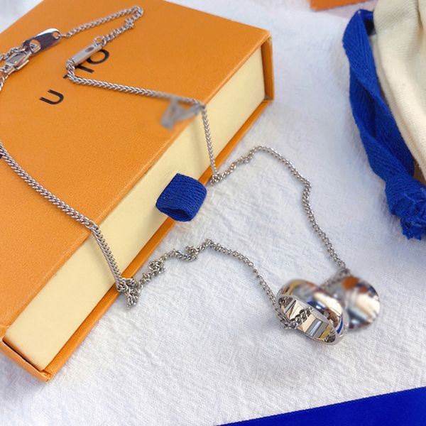 silver plated necklace luxury pendant necklace designer jewelry selection gift for women long chain artist style christmas accessories
silver plated necklace luxury pendant necklace designer jewelry selection gift for women long chain artist style christmas accessories