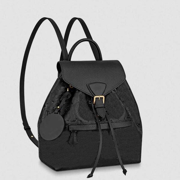 backpack style women's genuine leather school bag purse luxurys designer women messenger satchel women school classic cosmetic handbags
backpack style women's genuine leather school bag purse luxurys designer women messenger satchel women school classic cosmetic handbags