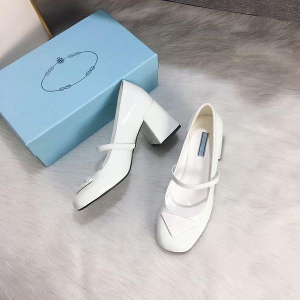 casual shoes high heel women low-100% classic platform leather thick soles luxury designer fashion metal buckle black white si mmaa0 idr
casual shoes high heel women low-100% classic platform leather thick soles luxury designer fashion metal buckle black white si mmaa0 idr