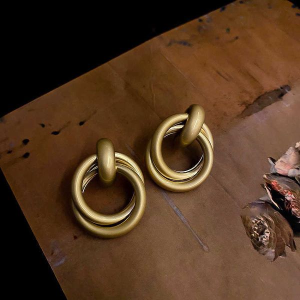 exaggerated charm baroque metal earrings generous circle earrings new fashion female, Golden
exaggerated charm baroque metal earrings generous circle earrings new fashion female, Golden