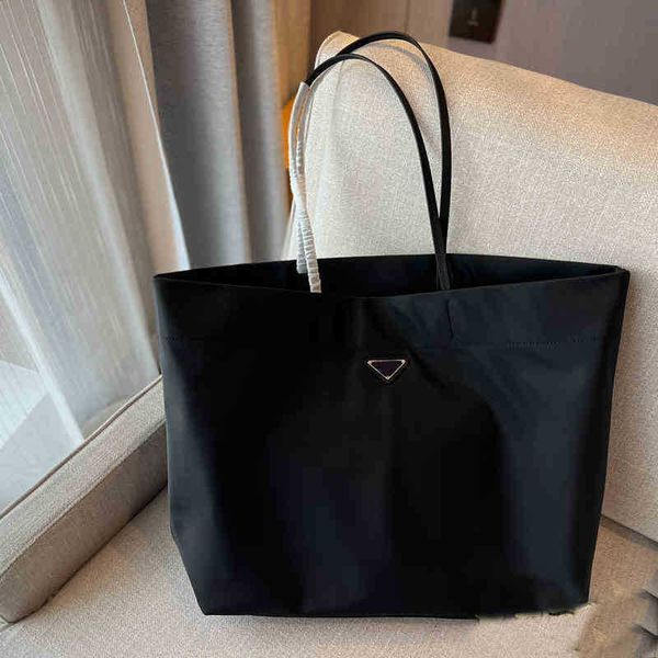 evening bags tote prabag nylon design handbag large capacity womens designer women fashion luxurys shopper pouch wallet
evening bags tote prabag nylon design handbag large capacity womens designer women fashion luxurys shopper pouch wallet