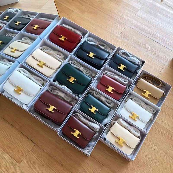 premium sense lisa the same 2022 new triumphal arch box tofu bag small square leather one shoulder diagonal cross women's
premium sense lisa the same 2022 new triumphal arch box tofu bag small square leather one shoulder diagonal cross women's