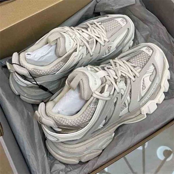 shoes designer balencigas fashion couples paris third generation track3 0 milk tea brown daddy men's and women's heightening 2021
shoes designer balencigas fashion couples paris third generation track3 0 milk tea brown daddy men's and women's heightening 2021