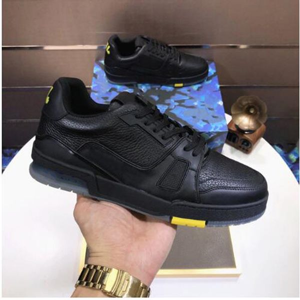 2022the outdoor jogging men running shoes sport shoes for women genuine leather couple walking shoes mkjkkk000001, Red;white
2022the outdoor jogging men running shoes sport shoes for women genuine leather couple walking shoes mkjkkk000001, Red;white