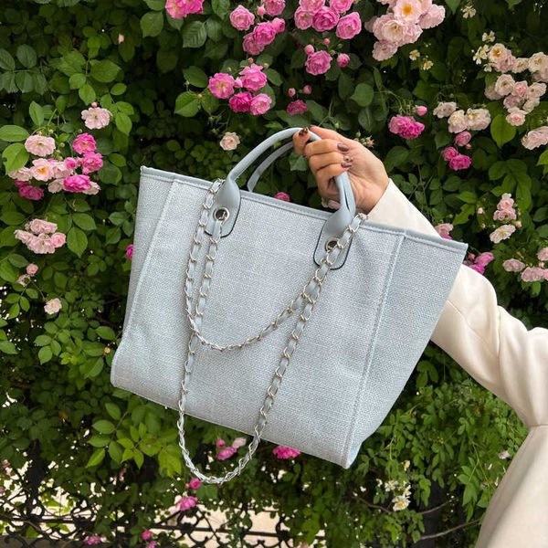 hand advanced women 2022 korean version hand large capacity female tote fashion temperament versatile shoulder bag
hand advanced women 2022 korean version hand large capacity female tote fashion temperament versatile shoulder bag