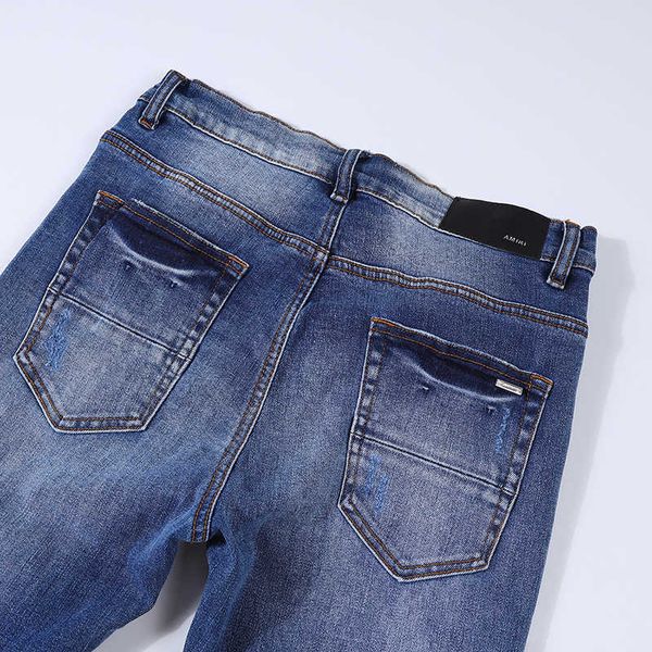 men's jeans amri ripped pants fashion hip hop high street embroidery badge knife cuts blue holes destroys slim leggings fit denim elast
men's jeans amri ripped pants fashion hip hop high street embroidery badge knife cuts blue holes destroys slim leggings fit denim elast