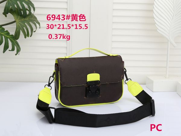 luxury tote shoulder bag purse designer handbag message bags brand crossbody totes pu leather #6943 womens fashion coffee old flower 30cm
luxury tote shoulder bag purse designer handbag message bags brand crossbody totes pu leather #6943 womens fashion coffee old flower 30cm