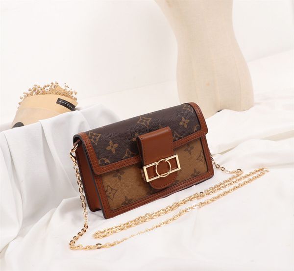 new designer handbags luxury bags vintage printing modern style leather women's one shoulder cross body handbag
new designer handbags luxury bags vintage printing modern style leather women's one shoulder cross body handbag