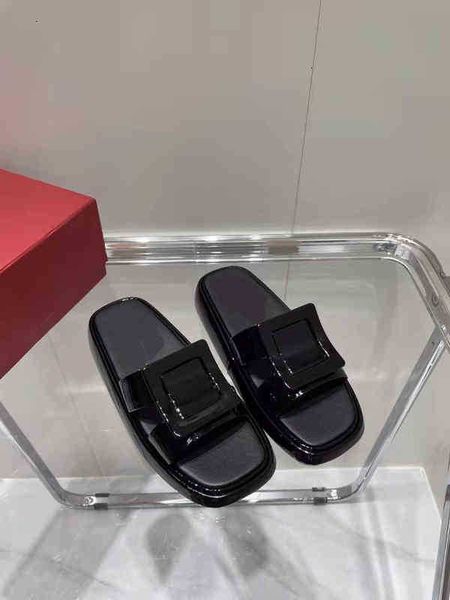version rv high square button thick soled slippers 2022 spring increased comfortable flat bottomed anti slip muller for women, Black
version rv high square button thick soled slippers 2022 spring increased comfortable flat bottomed anti slip muller for women, Black