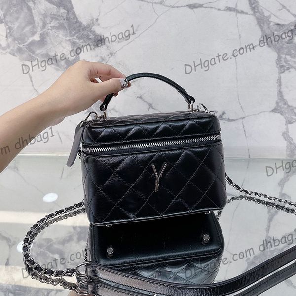 french womens lambskin june box vanity bags hand totes aged silver metal chain crossbody shoulder large capacity cosmetic case handbags 18x1
french womens lambskin june box vanity bags hand totes aged silver metal chain crossbody shoulder large capacity cosmetic case handbags 18x1