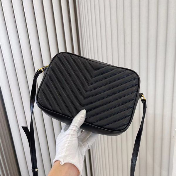 fashion women famous casual designer messenger bag lady cross body bags handbag satchel purse cosmetic purses
fashion women famous casual designer messenger bag lady cross body bags handbag satchel purse cosmetic purses