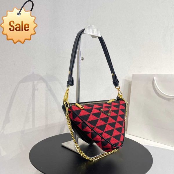 women's luxury designer single shoulder bags brand new fashion triangle shape fashion texture multi-functional shoulders crossbody bag
women's luxury designer single shoulder bags brand new fashion triangle shape fashion texture multi-functional shoulders crossbody bag