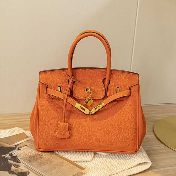 leather lychee pattern bag women 2022 fashion women's large capacity hand shoulder, Black;red
leather lychee pattern bag women 2022 fashion women's large capacity hand shoulder, Black;red