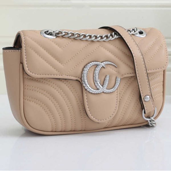 fashion sewing chain sling single shoulder slant span bag portable simple versatile
fashion sewing chain sling single shoulder slant span bag portable simple versatile