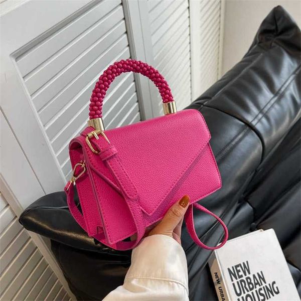 evening bags 2022 new simple style handbag women's shoulder embroidery small square bag versatile crossbody
evening bags 2022 new simple style handbag women's shoulder embroidery small square bag versatile crossbody