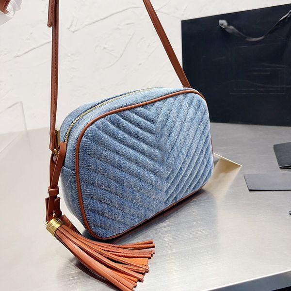 22f/w french womens denim camera vanity bags loulou v-stitch purse with tassel real leather strap crossbody shoulder outdoor sacocoeh design
22f/w french womens denim camera vanity bags loulou v-stitch purse with tassel real leather strap crossbody shoulder outdoor sacocoeh design