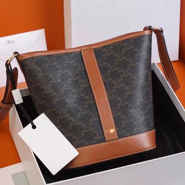 storage s new triumphal arch bucket leather old flower large capacity one shoulder crossbody versatile women's bag
storage s new triumphal arch bucket leather old flower large capacity one shoulder crossbody versatile women's bag
